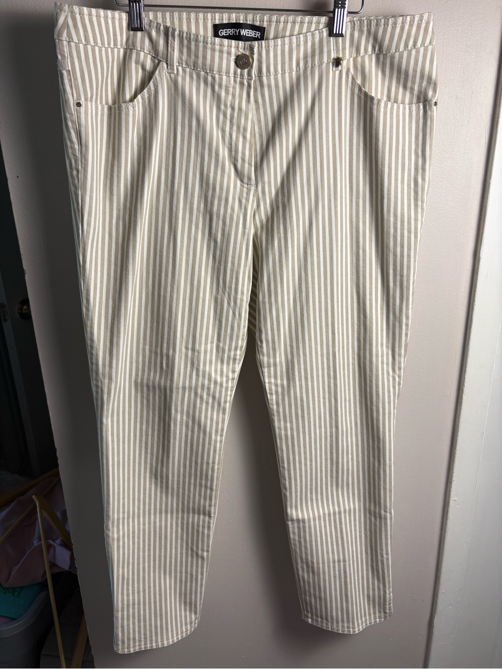 Gerry Weber Beige And White Striped Trousers Size 16